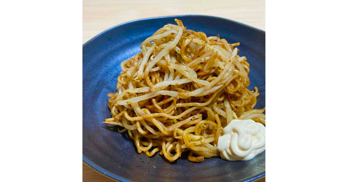 レンジで作ったと思えない旨さ！【虚無焼きそば】/ リュウジのバズレシピ