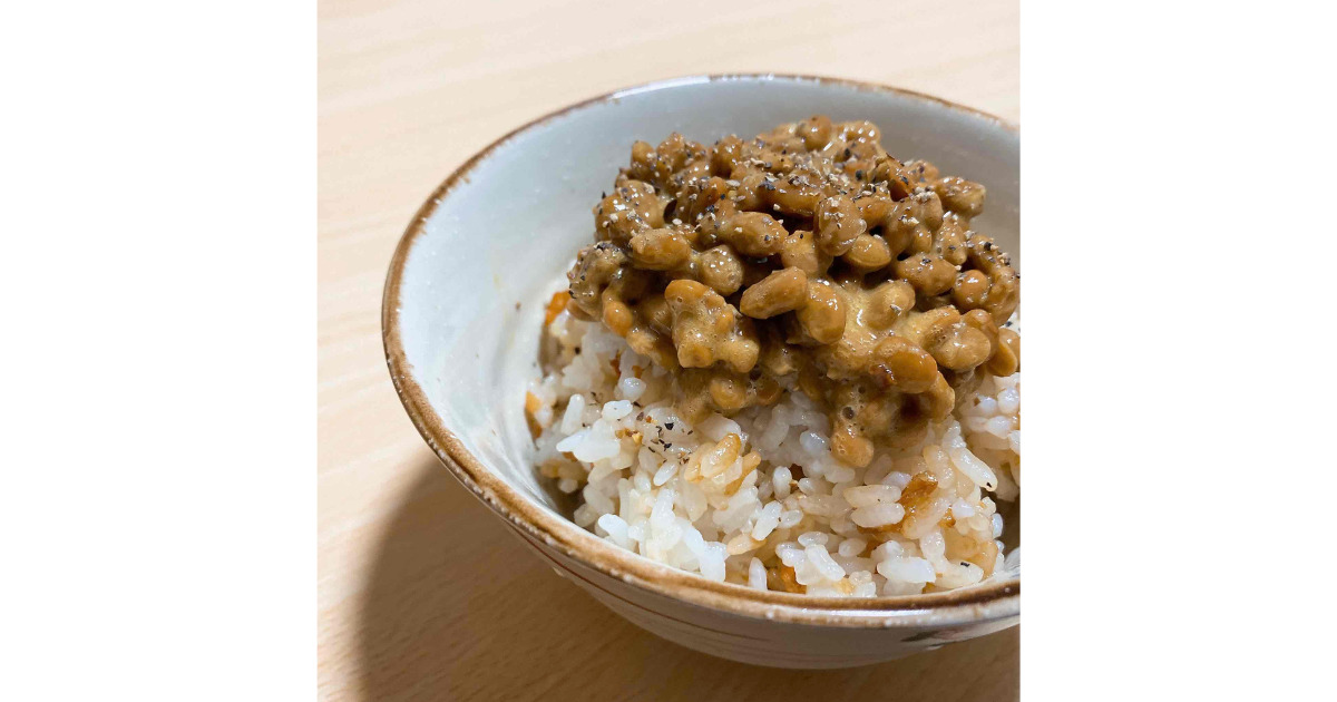 納豆ごはんの概念え変える美味しさ【ガーリック納豆ご飯】/ リュウジのバズレシピ